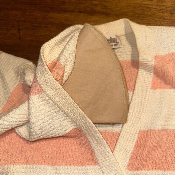 VTG St John Knit V-Neck Striped Knit Sweater - Picture 5 of 7